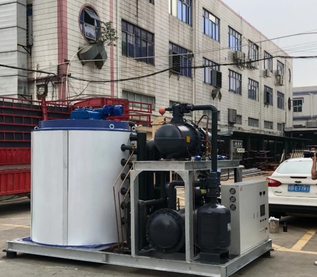 High-Capacity Industrial Flake Ice Machine (0.3T-60T/Day)